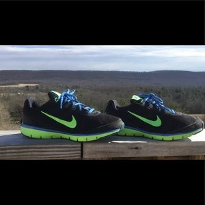 EUC Nike Women's Air Total Core Cross Trainer 8.5